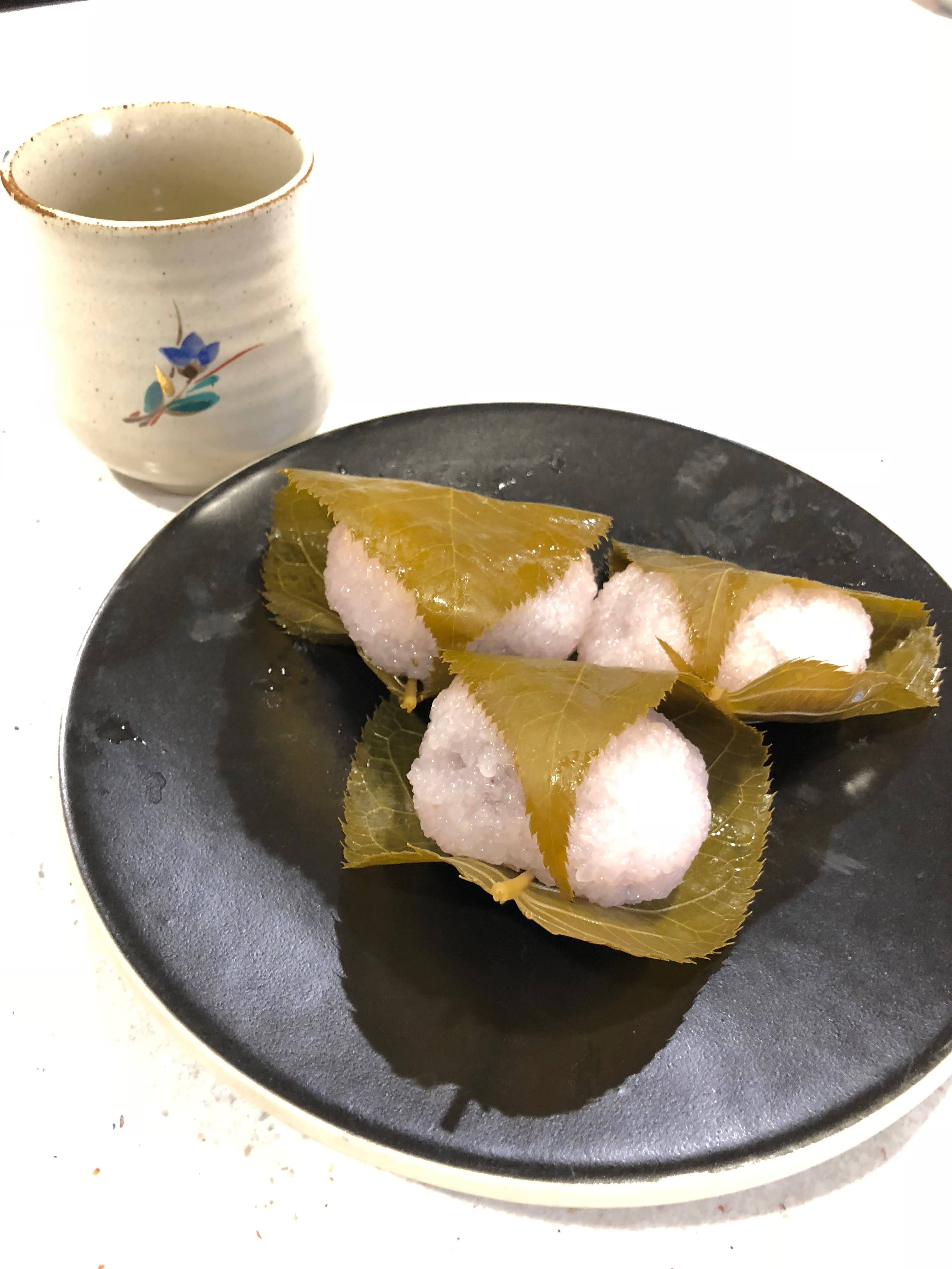 Sakura Mochi with Tea
