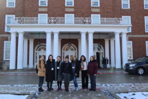 ExLing lab members posing outside the Illini Union at UIUC after the ILLS conference
