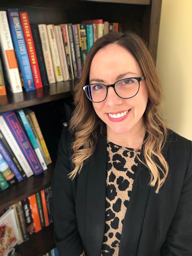 Christie Sennott headshot