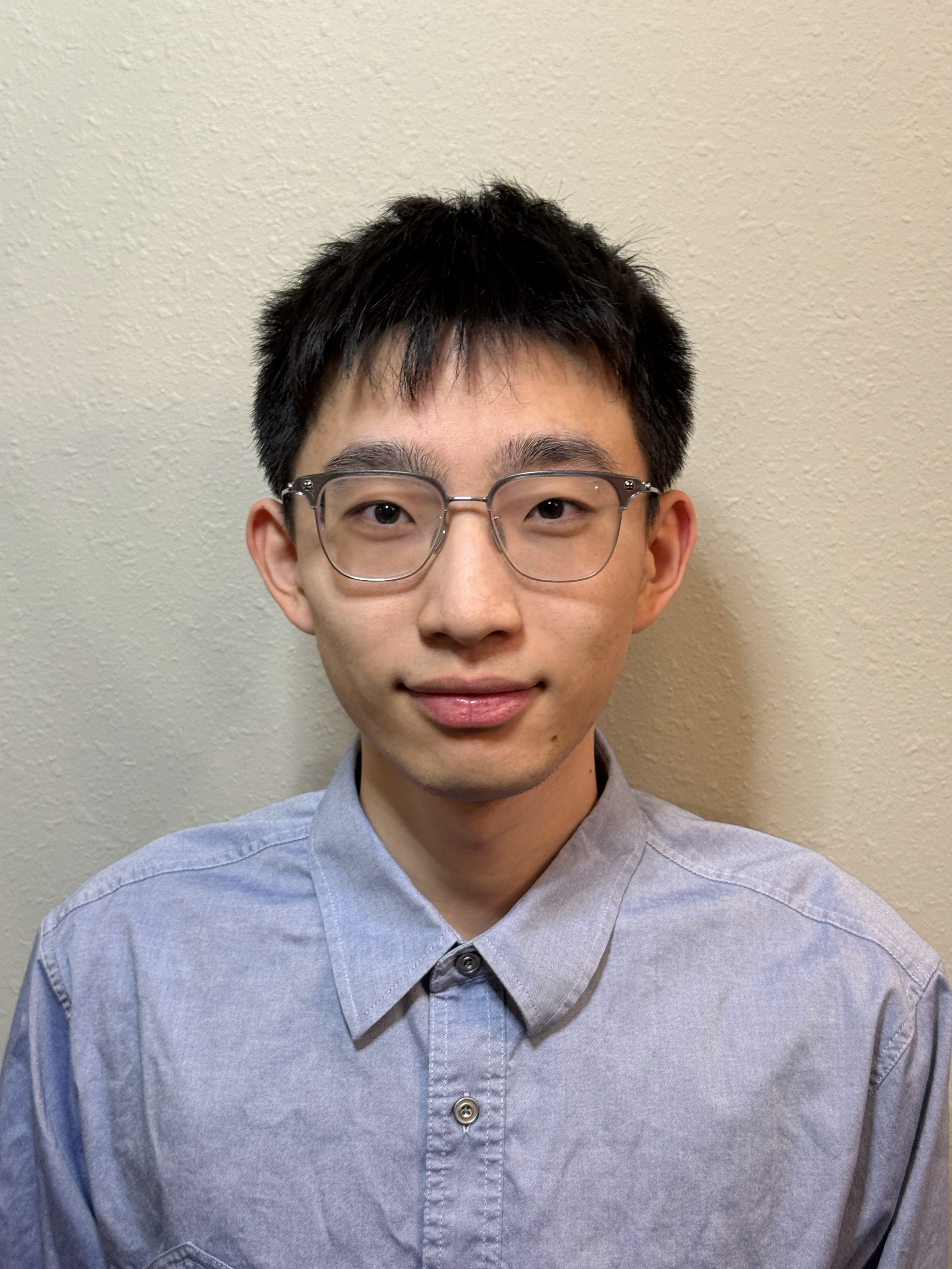 Hansheng Liu headshot
